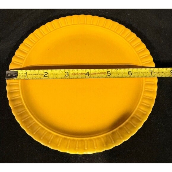 (2) Yellow Vistosa Round Plates (1) Dinner & (1) Salad/appretizer Vintage Ts & T - Picture 9 of 9